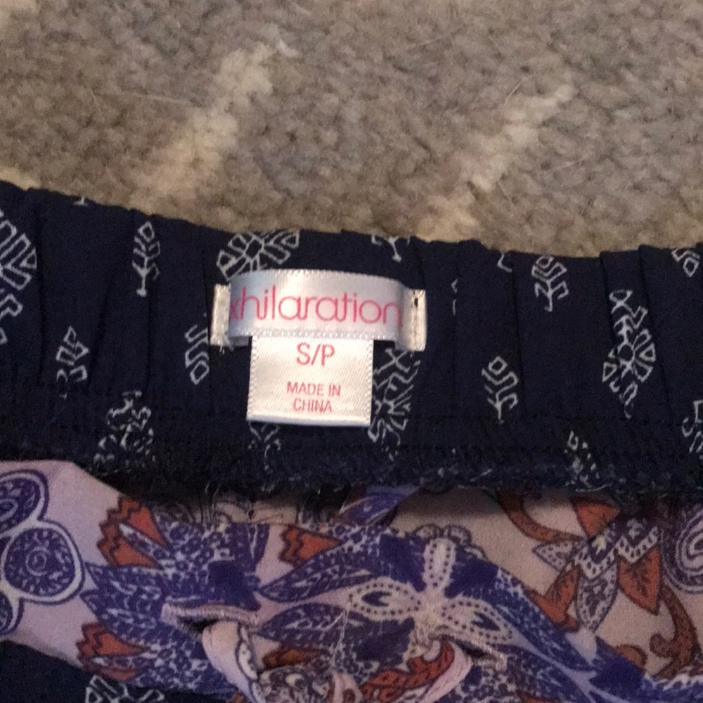 Patterned shorts - Picture 2 of 3